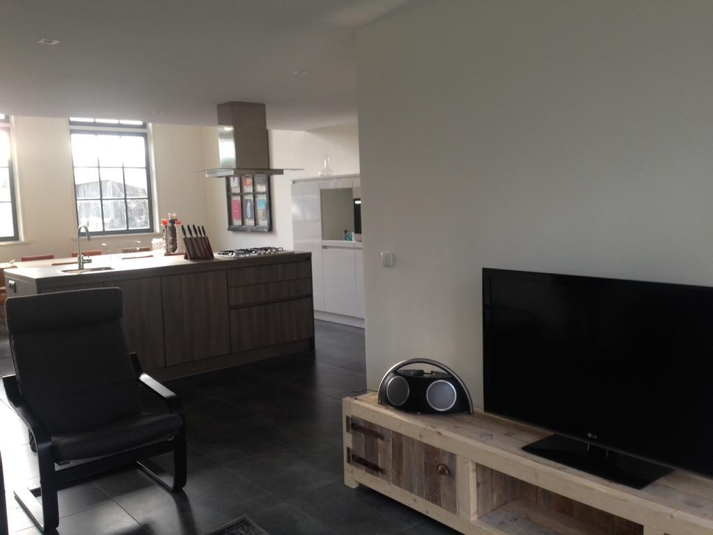Suite School 15 A Zonnemaire Kamer foto