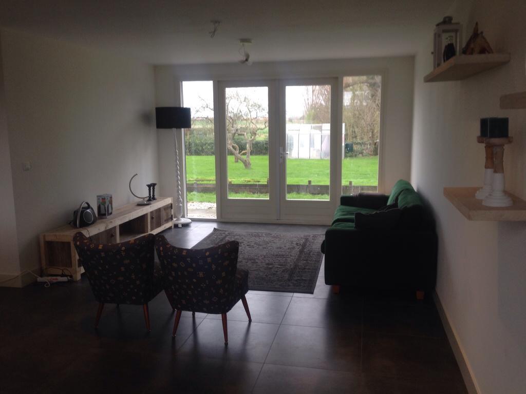 Suite School 15 A Zonnemaire Kamer foto